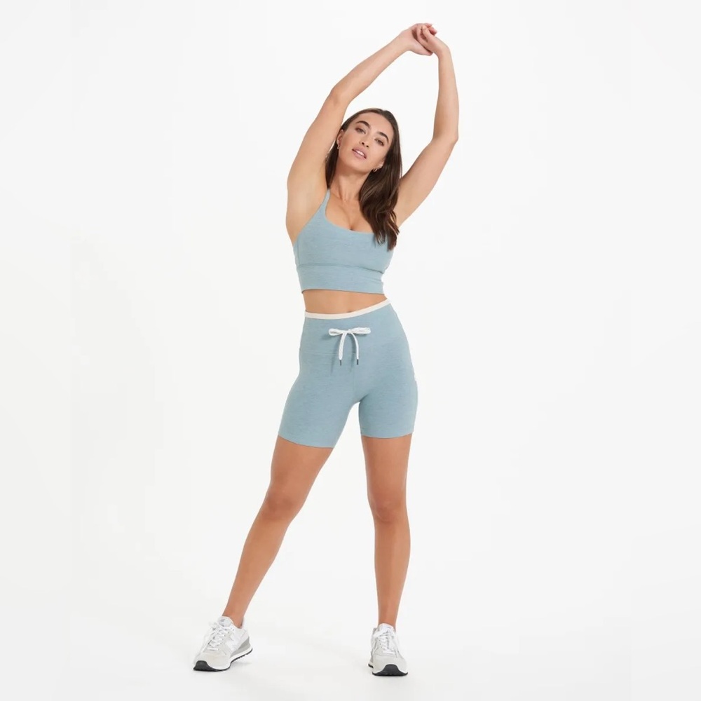VUORI Vibe Elevation Short 
Color Shade Heather 
size S